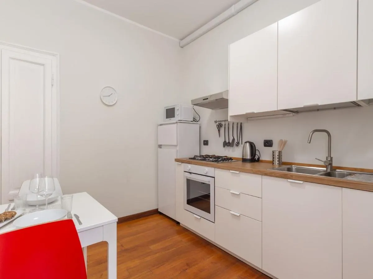 The Best Rent - Spacious Two-Bedroom Apartment In Porta Romana Milan